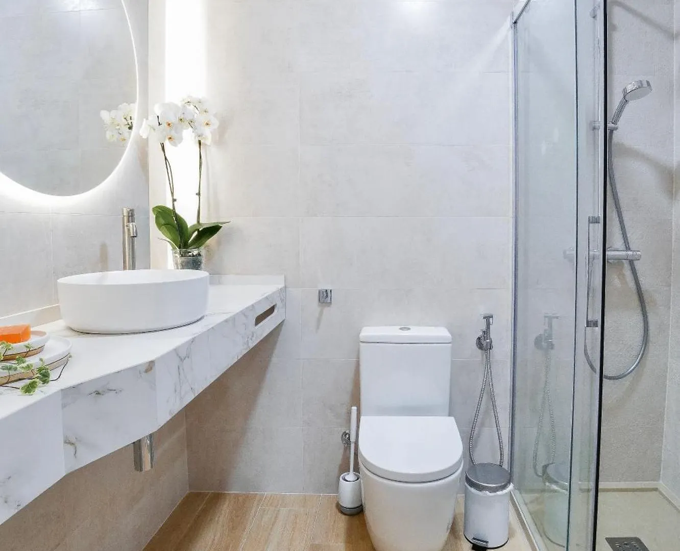 Precioso Y Exclusivo Apartamento En 1º Linea De Playa Con Parking Almuñécar