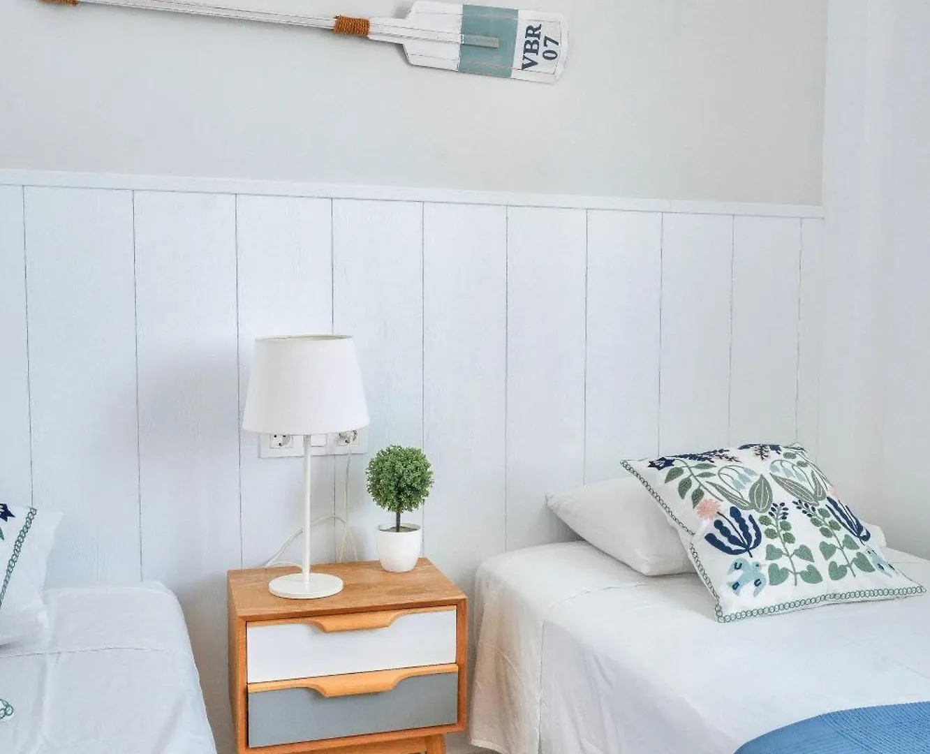 Precioso Y Exclusivo Apartamento En 1º Linea De Playa Con Parking Almuñécar 0*,  スペイン