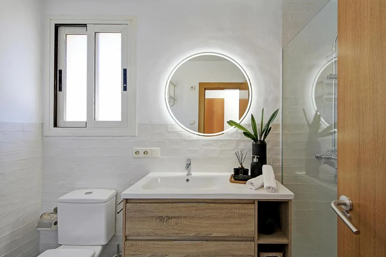 Precioso Y Exclusivo Apartamento En 1º Linea De Playa Con Parking Almuñécar スペイン