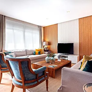 Genteel Paseo De Reding Apartment Malaga