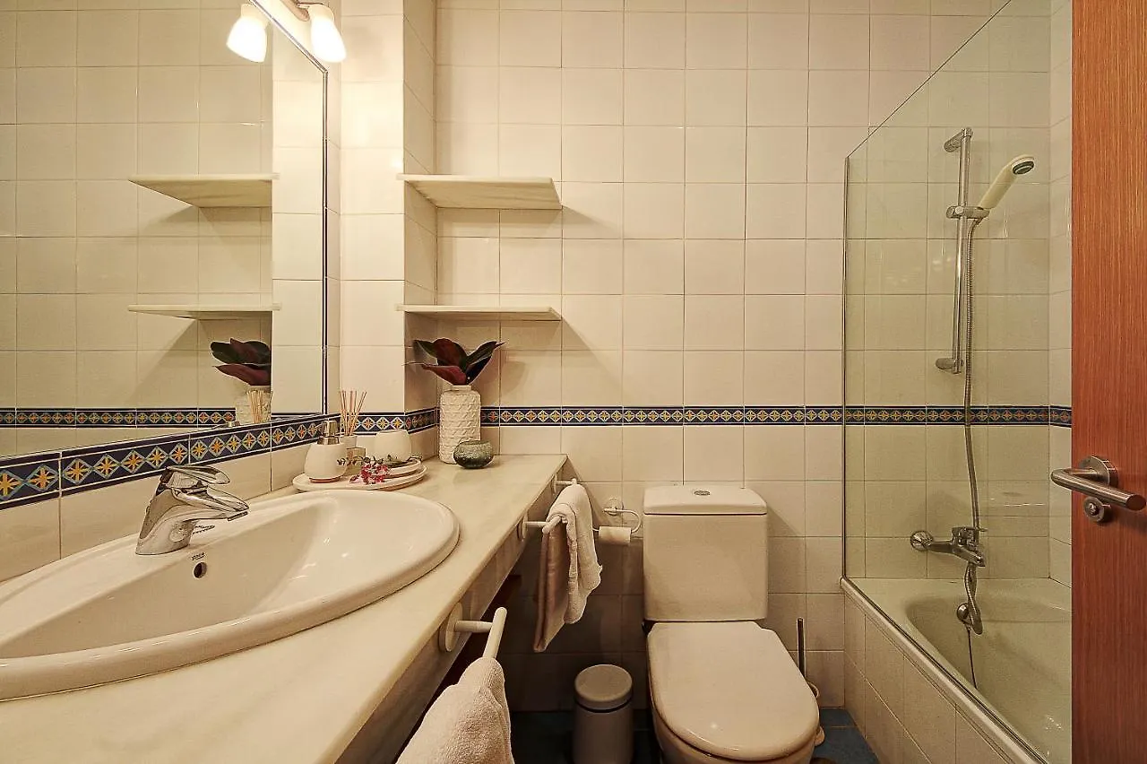 Precioso Y Exclusivo Apartamento En 1º Linea De Playa Con Parking Almunecar 0*,  Spain